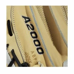 Wilson A2000 CM33 33" Baseball Catcher's Mitt: WBW10011533 -Deals Baseball Glove Store WBW100115 5 A2000 C DPCM 33 Blonde.png.cq5dam.web .1200.1200