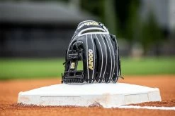 2023 Wilson A2000 1786 Spin Control 11.5" Infield Baseball Glove: WBW100985115 15 2023 Wilson A2000 1786 Spin Control 11.5" Infield Baseball Glove: WBW100985115 -Deals Baseball Glove Store WBW100985115Lifestlye2